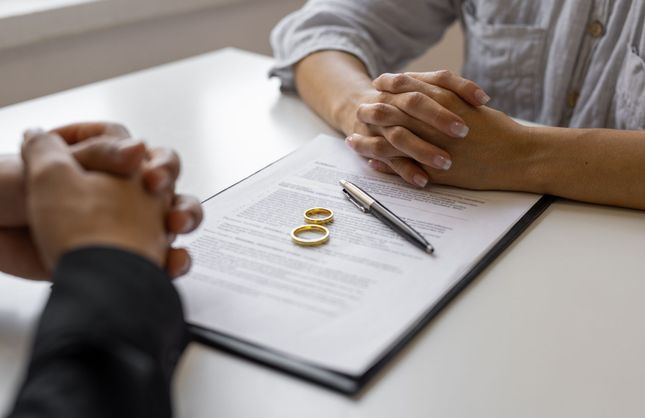 Dans le budget d'Amandine, 35 ans : « Après mon divorce, je suis partie avec 20 000 euros de dette »