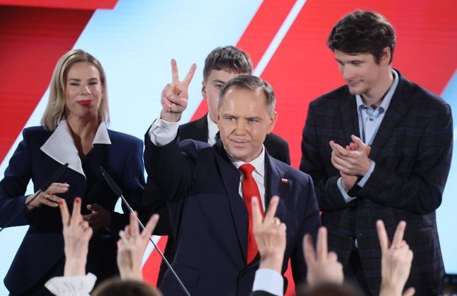 En Pologne, le nationaliste Karol Nawrocki élu président : l’avortement un peu plus menacé