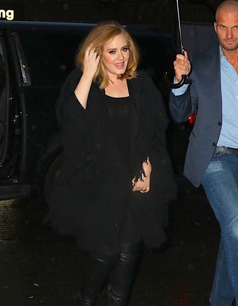 Adele Souhaite Un Bon Anniversaire A Nicole Richie A Sa Facon Elle Adele Souhaite Un Bon Anniversaire A Nicole Richie A Sa Facon Elle