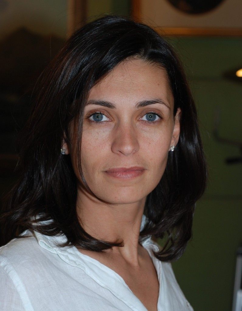 Adeline Blondieau Ecrit A L Auteure De La Biographie De Johnny Elle