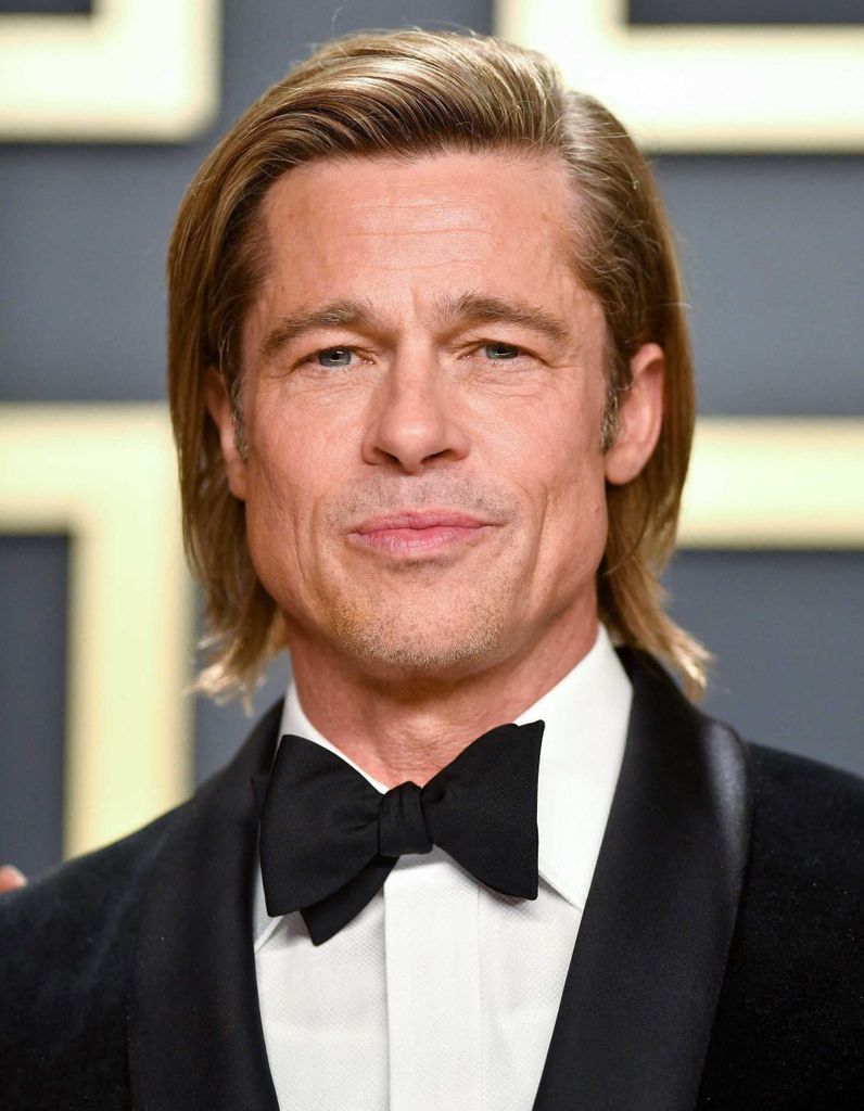 Brad Pitt Et Sa Nouvelle Copine 2021 Brad Pitt en couple avec une chanteuse ? Un proche se confie - Elle