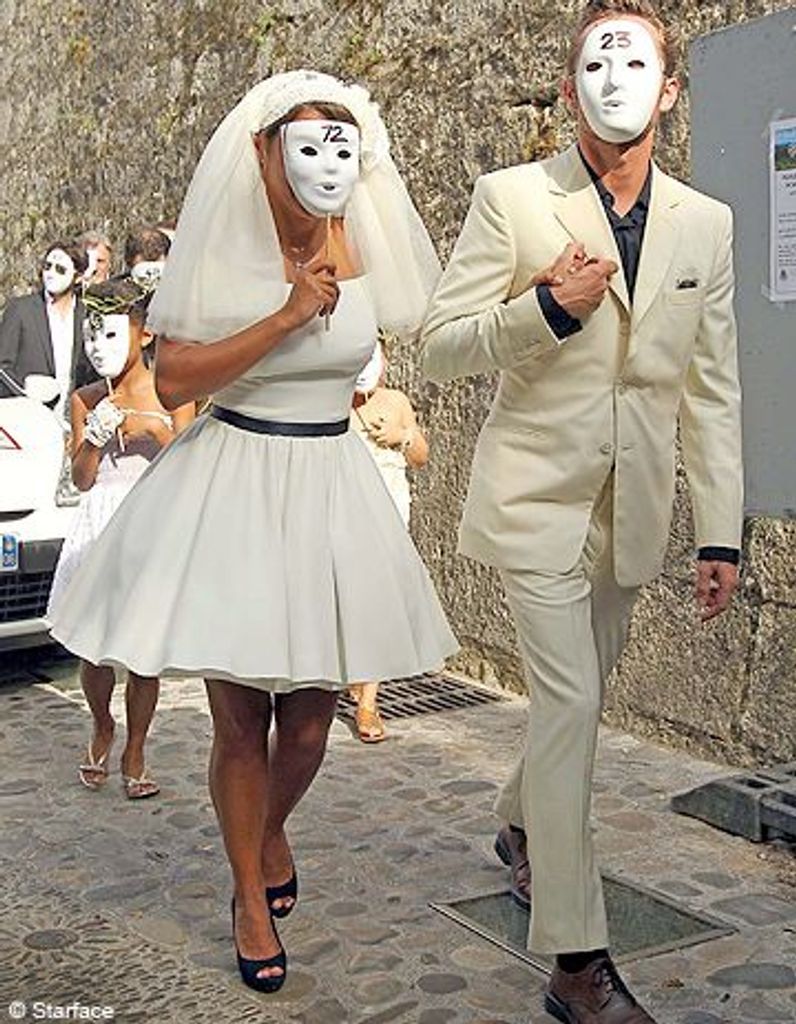 Emma De Caunes Son Mariage Masque Elle