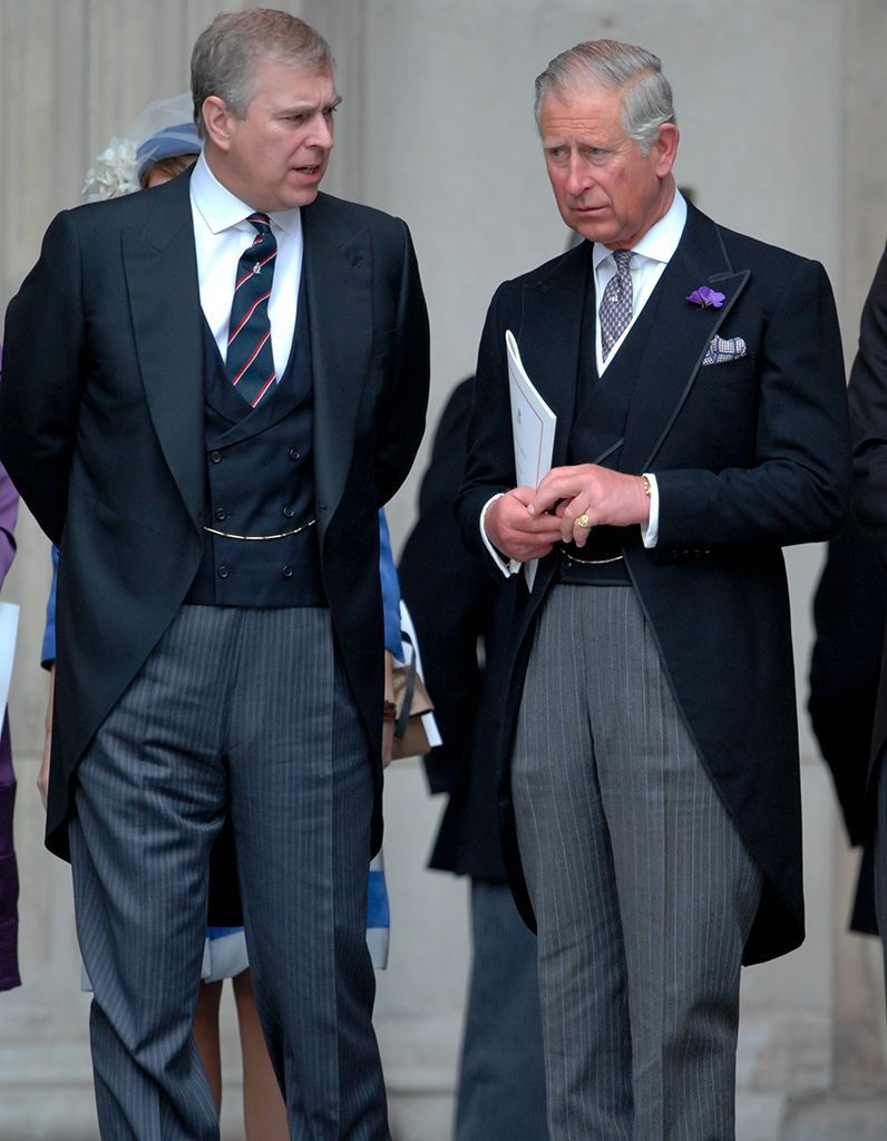 Le Prince Andrew Ce Frere Genant Du Prince Charles Lie A L Affaire Epstein Elle