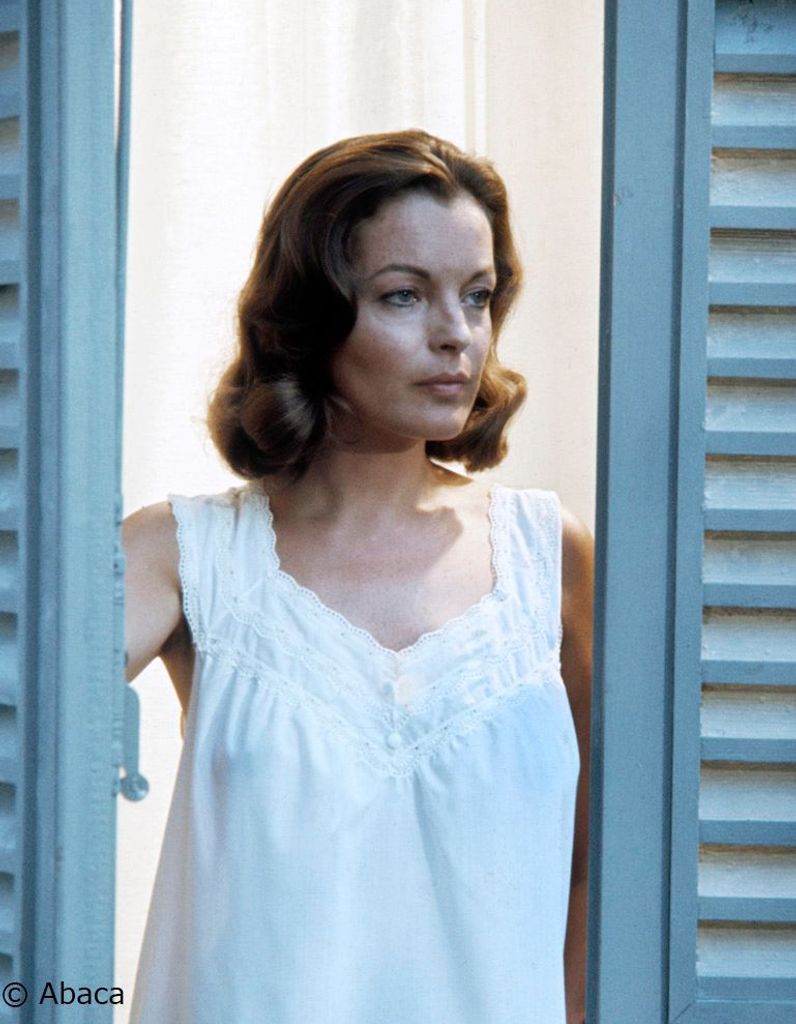 Quel Age A Romy Schneider Dans Sissi Romy Schneider : l'hypothèse du suicide remise en cause - Elle