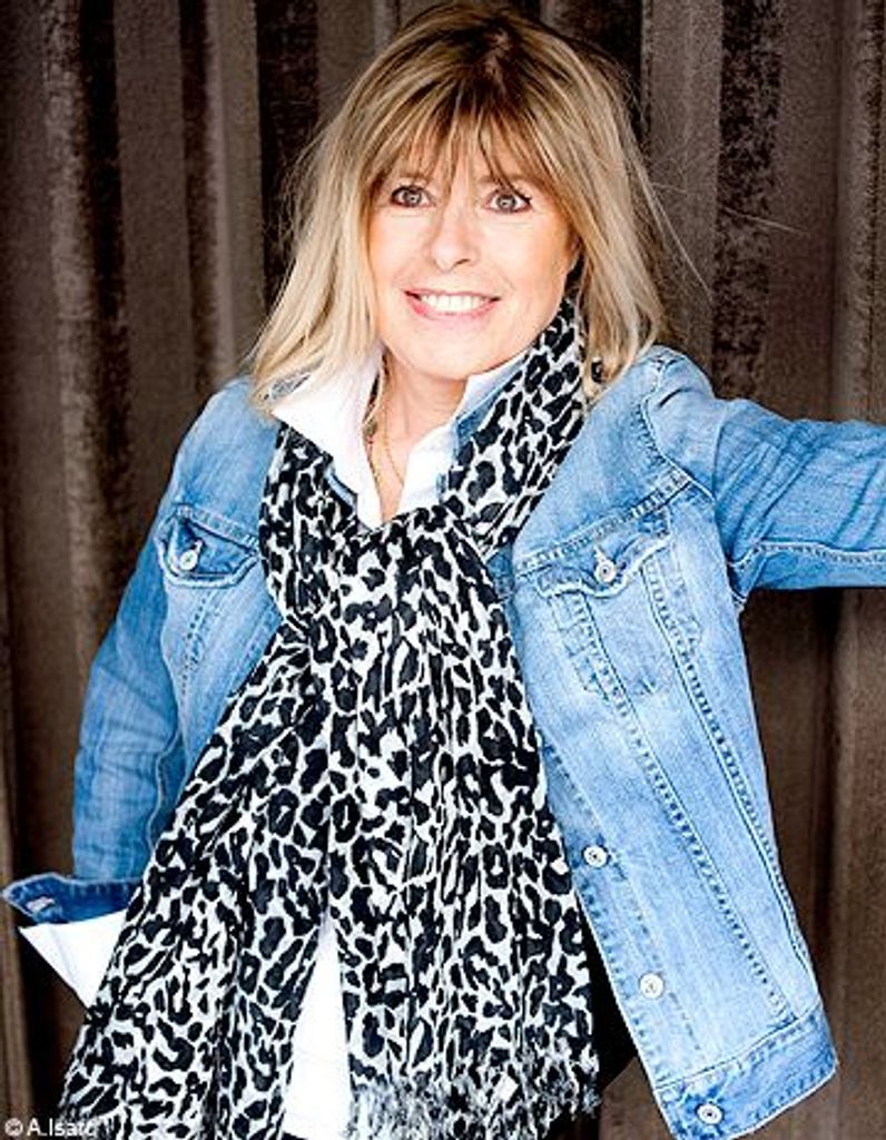 Une Journee Avec Katherine Pancol Elle