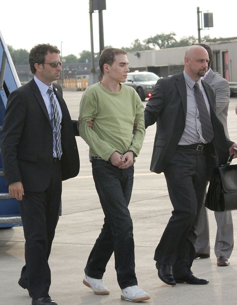 Canada Luka Rocco Magnotta S Evanouit Au Tribunal Elle