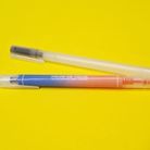 Les stylos d’une élève sérieuse