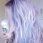 Cheveux violets pastel