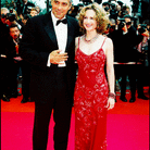 Première montée des marches de George Clooney et Holly Hunter en 2000 pour le film "O'Brother"