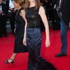 Isabelle Huppert en robe bicolore au Festival de Cannes