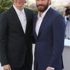 Paul Dano et Jake Gyllenhaal (en Brioni) présentent le film Okja à Cannes