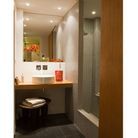 Petite salle de bains de 6 m², très minimaliste