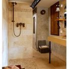 Petite salle de bains de 8 m²