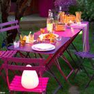 Petites tables de jardin rose