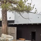 Un maison d'architecte dans une station de ski californienne