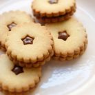 LES GOÛTERS DES GOURMANDS - LIRE AGOGO