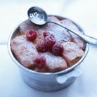 BREAD AND BUTTER PUDDING AUX BISCUITS ROSES DE REIMS 
