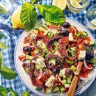 Choriatiki, feta et poulpe grillés