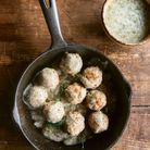 Boulettes de viande, sauce à l’aneth 
