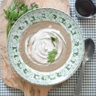 Velouté de champignons à la crème de truffe