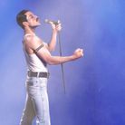 Rami Malek dans le film, joue Freddie Mercury