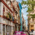 Pour le charme désuet des ruelles de La Havane où le temps semble s’être arrêté. 