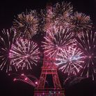 Feu d’artifice devant la Tour Eiffel à Paris, France