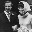 La robe de mariée manches longues lors du second mariage d'Audrey Hepburn