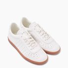 petites baskets blanches