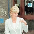Son divorce prononcé, Diana continuera de porter sa bague de fiançailles