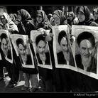 DES FEMMES IRANIENNES MANIFESTANT 