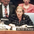 Madeleine Albright s'exprime face au conseil de sécurité de l'ONU, en mai 1994.
